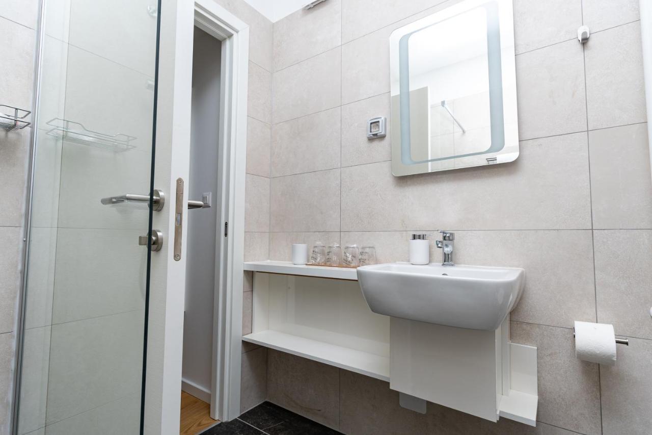 Apartment Pia Rijeka Bagian luar foto